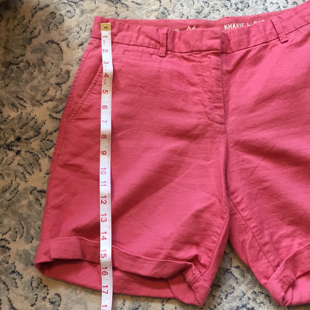 🌺Gap shorts🌺 - Picture 2 of 9